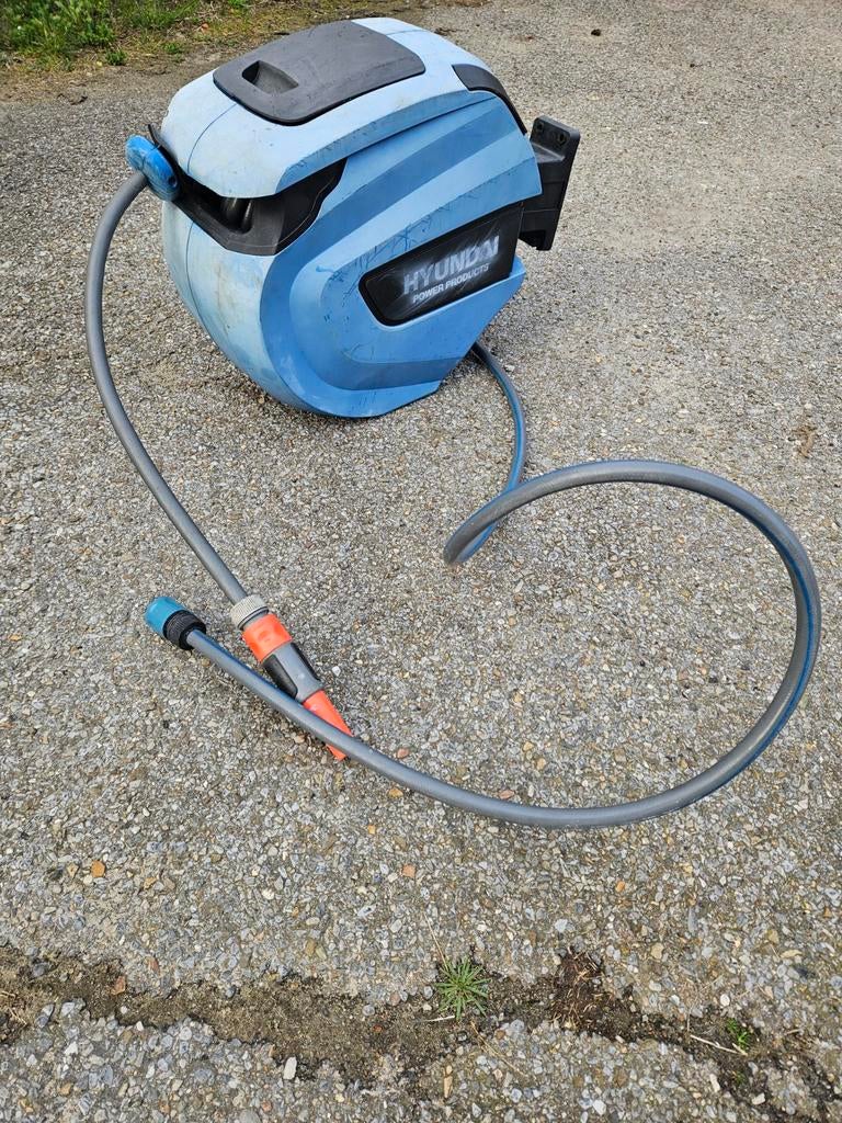 Tuyau d'arrosage automatique à accrocher au mur L =30 m à Ho, Jardin & Terrasse, Enlèvement, Tuyau d'arrosage