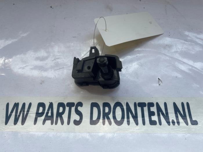 Moteur de verrouillage clapet réservoir d'un Volkswagen T-R, Volkswagen, -, 3 mois de garantie, Utilisé