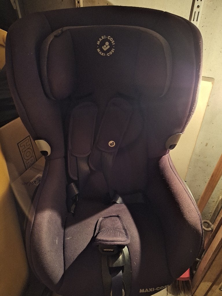 Draaibare Autostoel vanaf 9 maanden oud - Maxi Cose Avis, Enlèvement, Utilisé, Maxi-Cosi