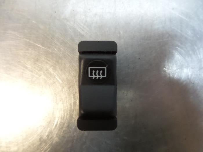 Commutateur chauffage vitre arrière d'un Mercedes 200 - 500, 3 mois de garantie, Utilisé, -, -