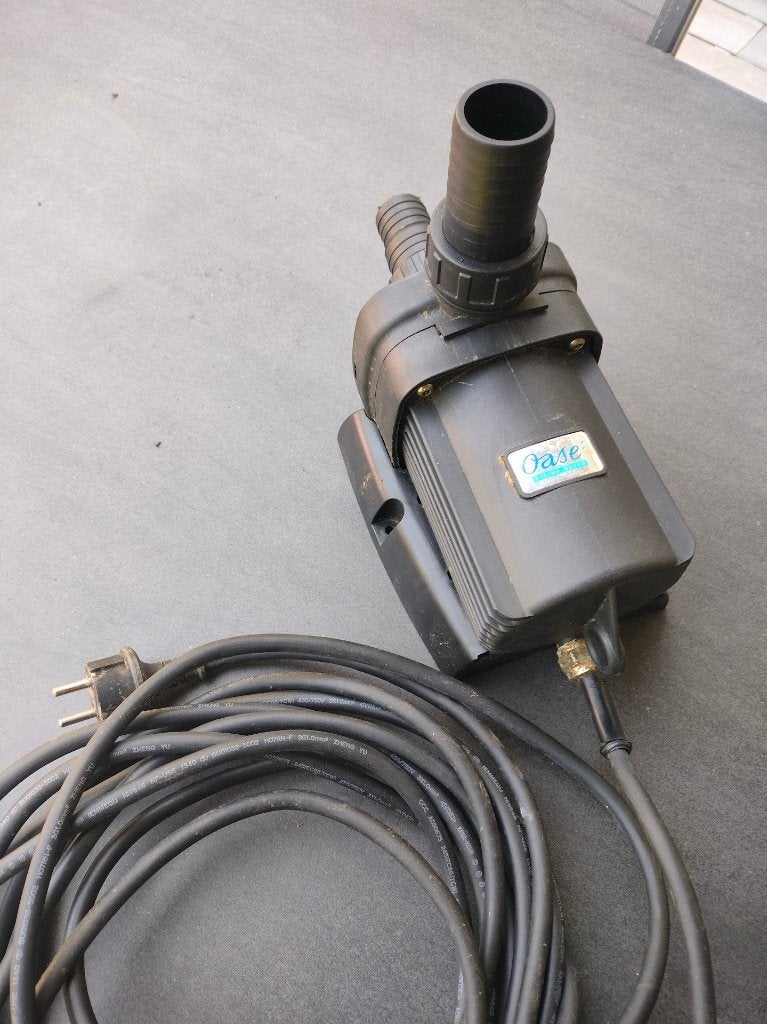 Oase Neptun 12000, Tuin en Terras, Ophalen, Gebruikt, Vijverpomp