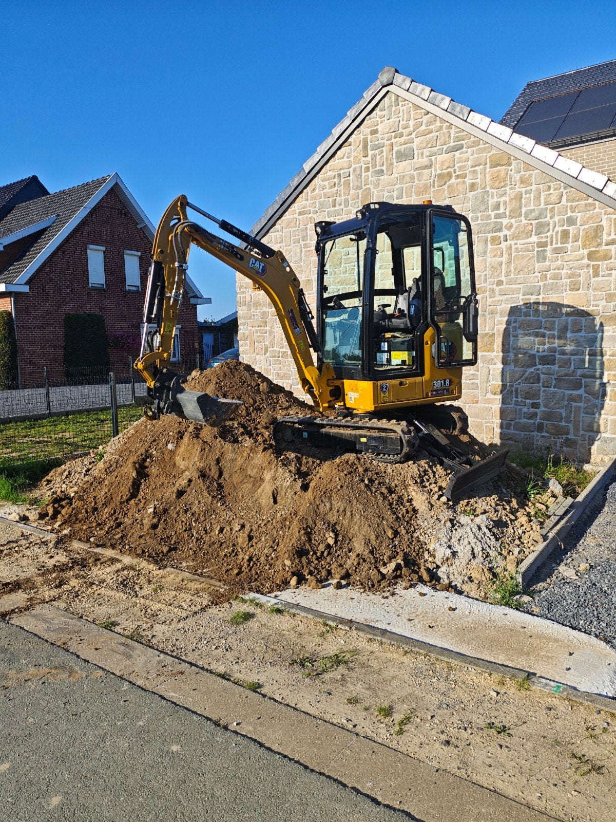 Location mini pelle 2T4 caterpillar, Enlèvement