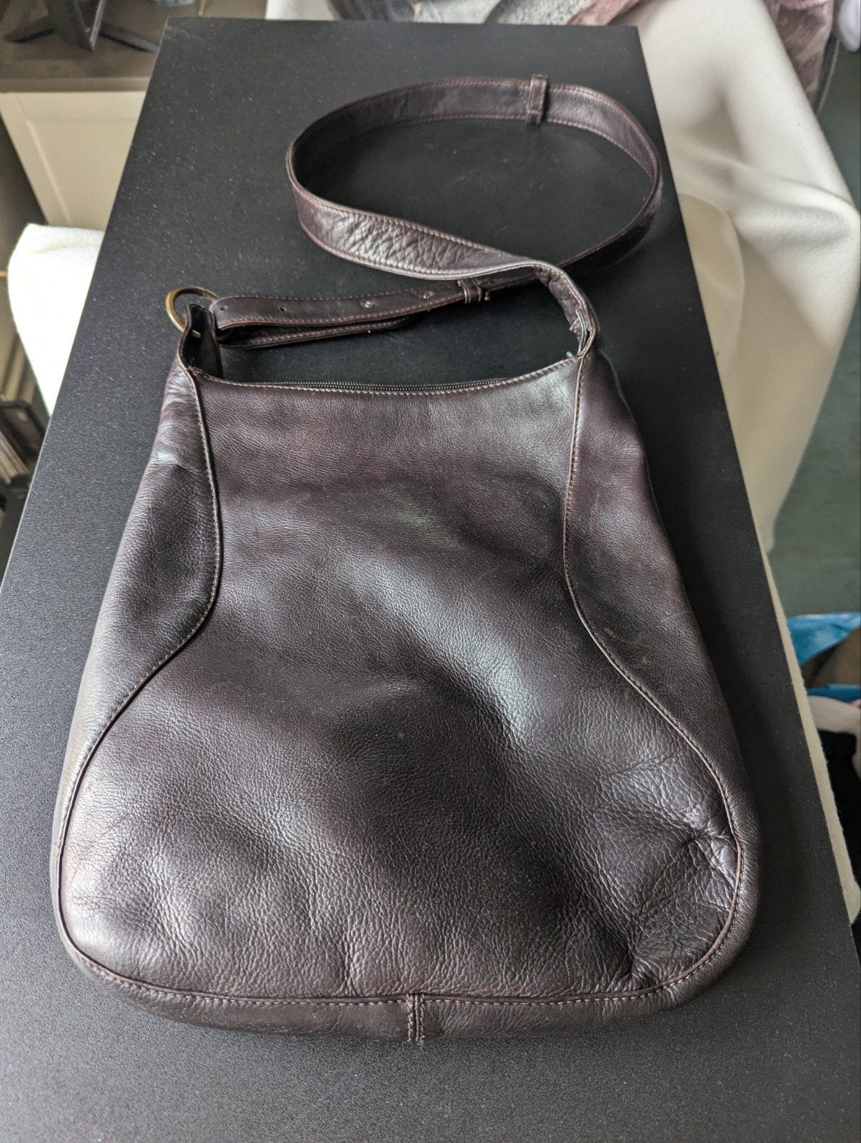 Sac à main croisé en cuir, marron foncé, parfait état, Enlèvement, Sac à main