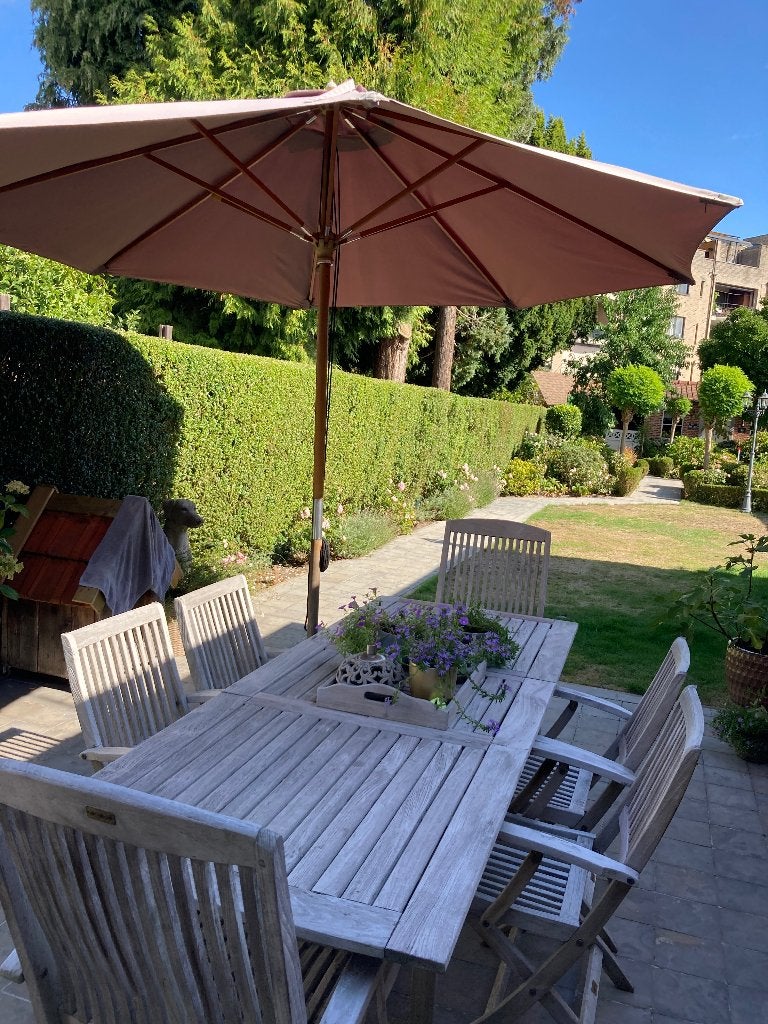 Parasol taupe, Tuin en Terras, Ophalen, Gebruikt, Waterdicht, Stokparasol
