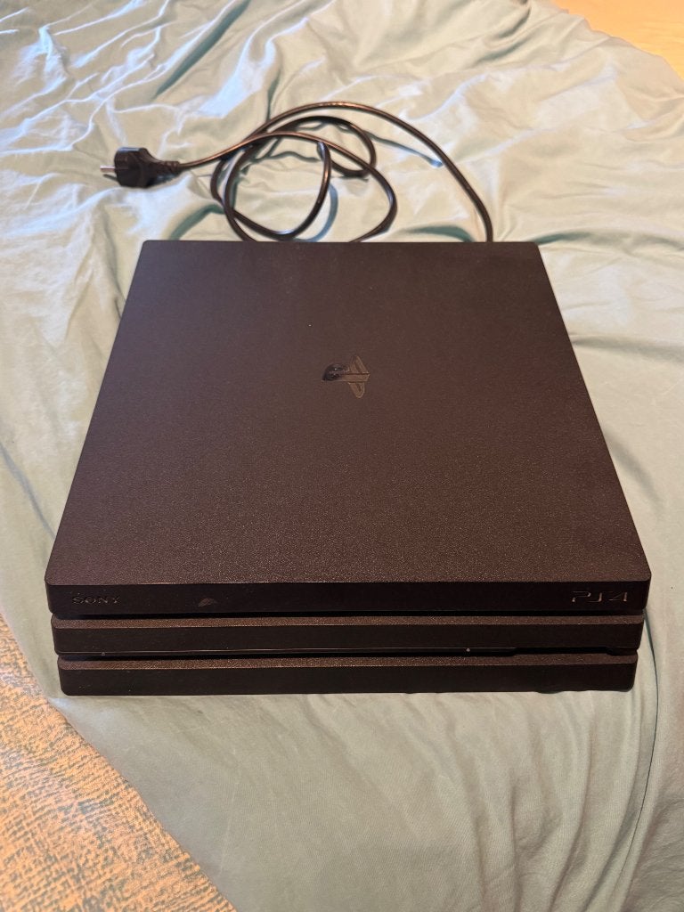Playstation 4 met Fifa-spellen, Games en Spelcomputers, Ophalen, Met 1 controller, Pro, 500 GB
