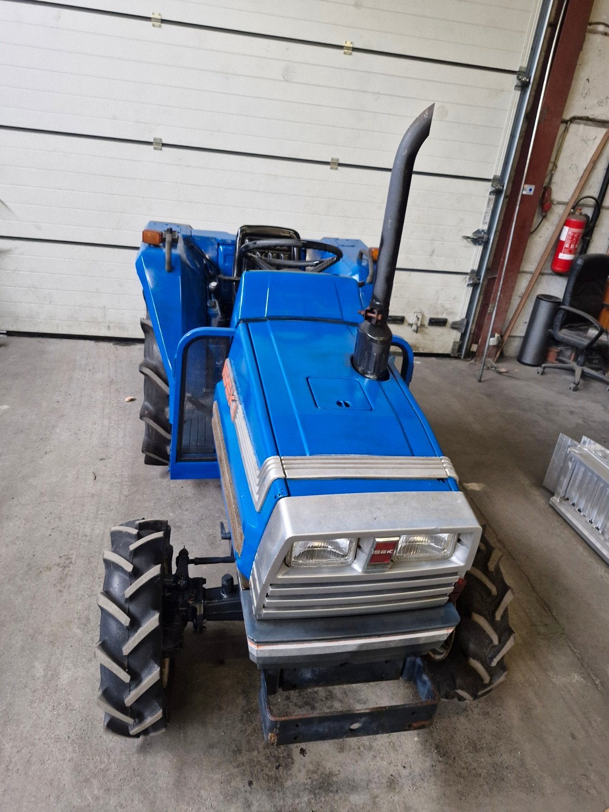 tracteur 4x4 iseki 25 cheveaux avec direction assister, Articles professionnels, Enlèvement ou Envoi