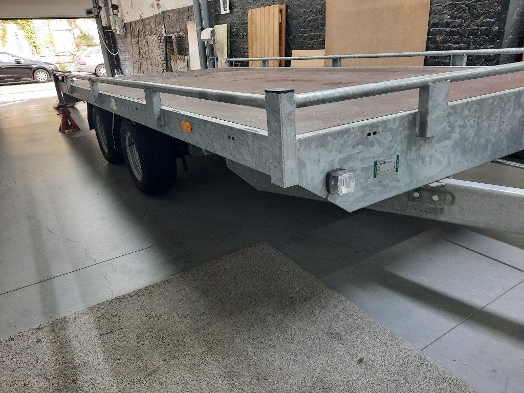 Autotransporter EDUARD 2700kg., Ophalen, Zo goed als nieuw