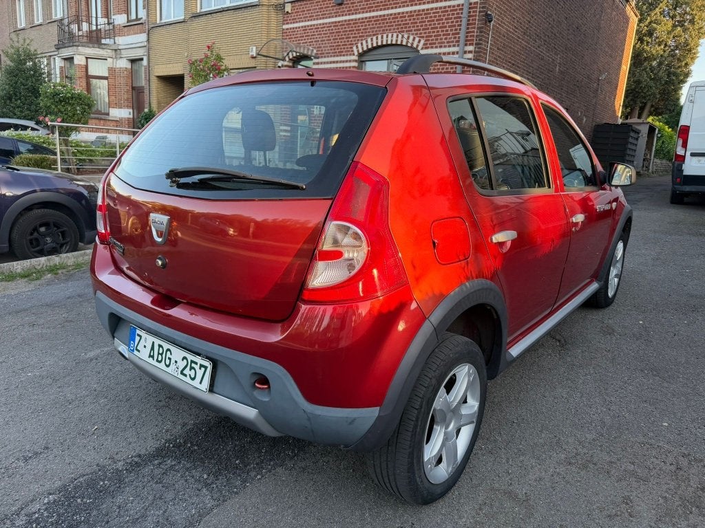 Dacia Sandero Sandero Stepway 1.6i Stepway, Auto's, Dacia, Voorwielaandrijving, https://public.car-pass.be/vhr/23af5be6-f4c2-4d73-8c0a-fcddc9037025