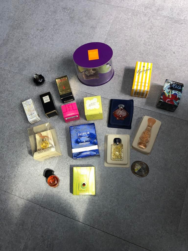 Miniatures parfum, Verzamelen, Ophalen, Zo goed als nieuw