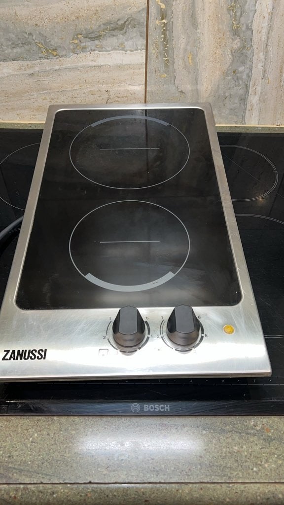 plaque de cuisson Zanussi 2 zones de cuisson, Enlèvement, Utilisé, A, A
