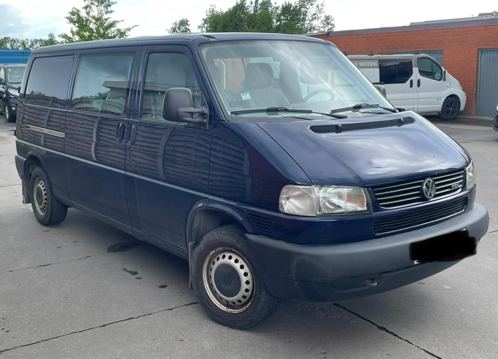 Nette VW transporter T4 dubbel cabine / airco / 1e eigenaar, Autos, 75 kW, Achat, 2500 cm³, 2000 kg