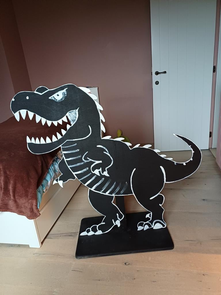 Dinosaurus, Ophalen, Zo goed als nieuw