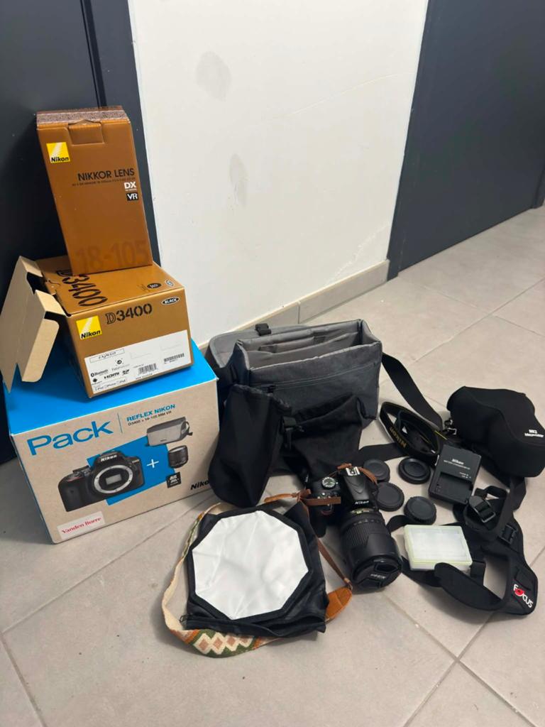 Nikon d3400 camera + accessoires en doos, Audio, Tv en Foto, Fotocamera's Digitaal, Ophalen, Nikon
