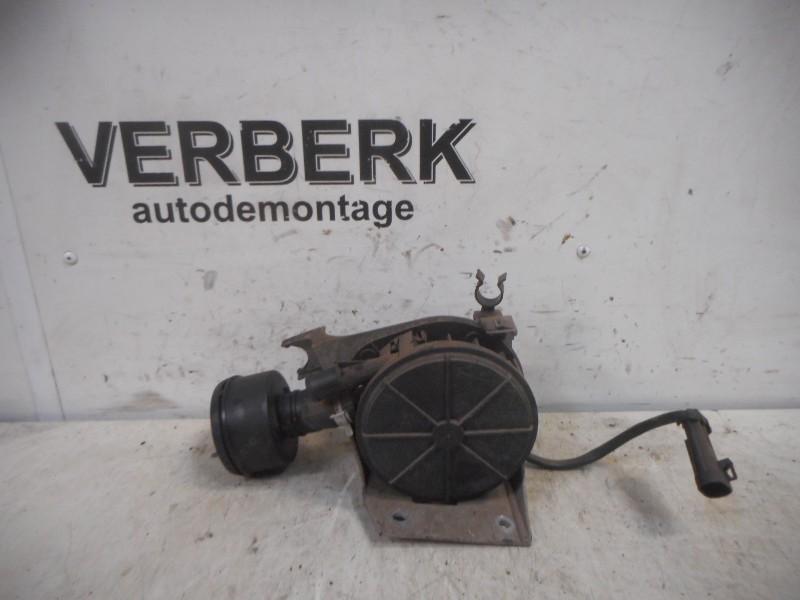 POMPE À AIR Opel Corsa B (73 / 78 / 79) (90531962), Utilisé, Opel