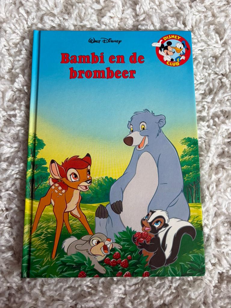 Disney club - Bambi en de brombeer, Boeken, Ophalen of Verzenden, Gelezen, Jongen of Meisje, Fictie algemeen