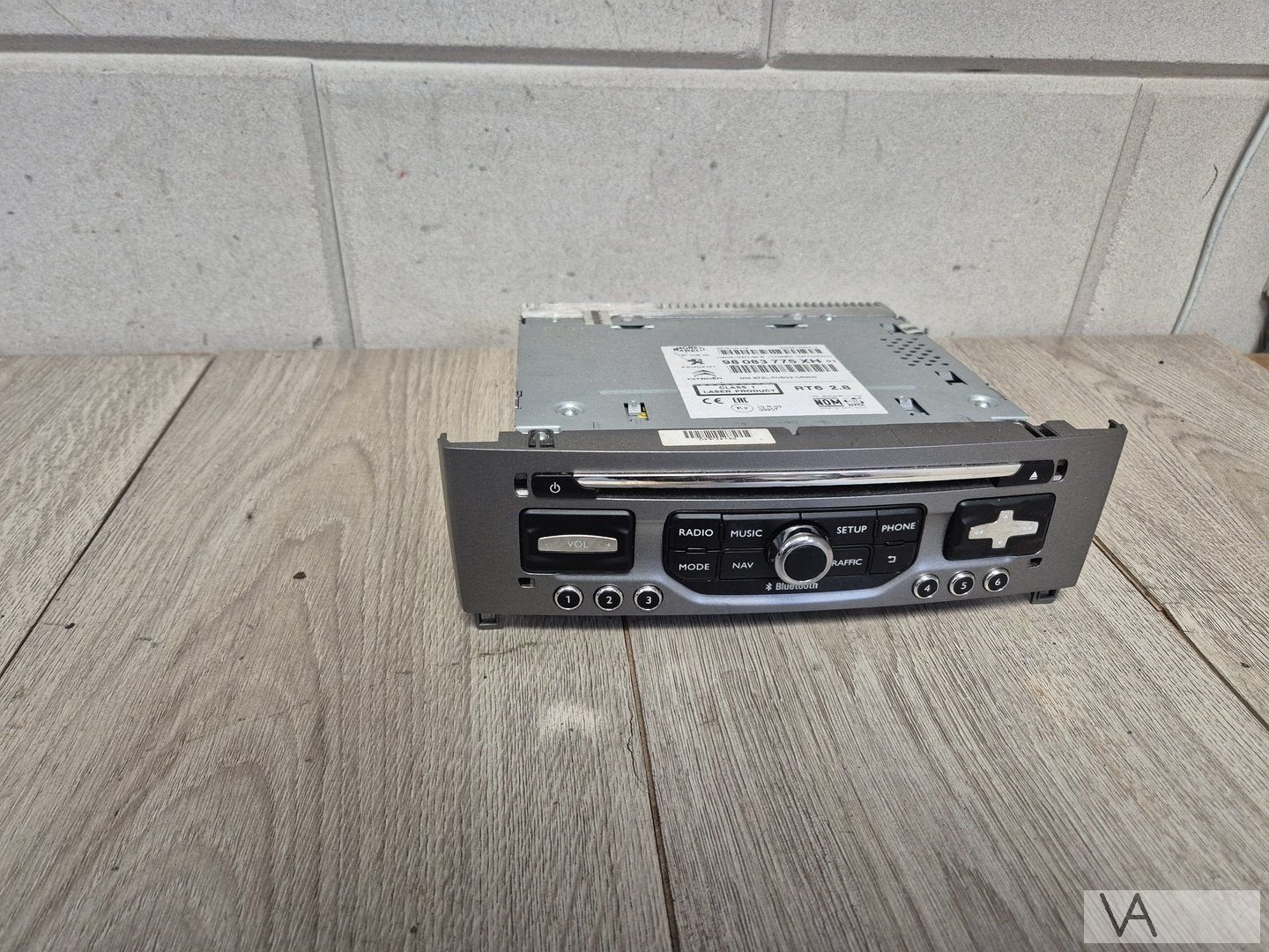 Peugeot 308 van 2011 - 2013 radio navigatie 98083775xh €300, Gebruikt, -, -, Ophalen of Verzenden