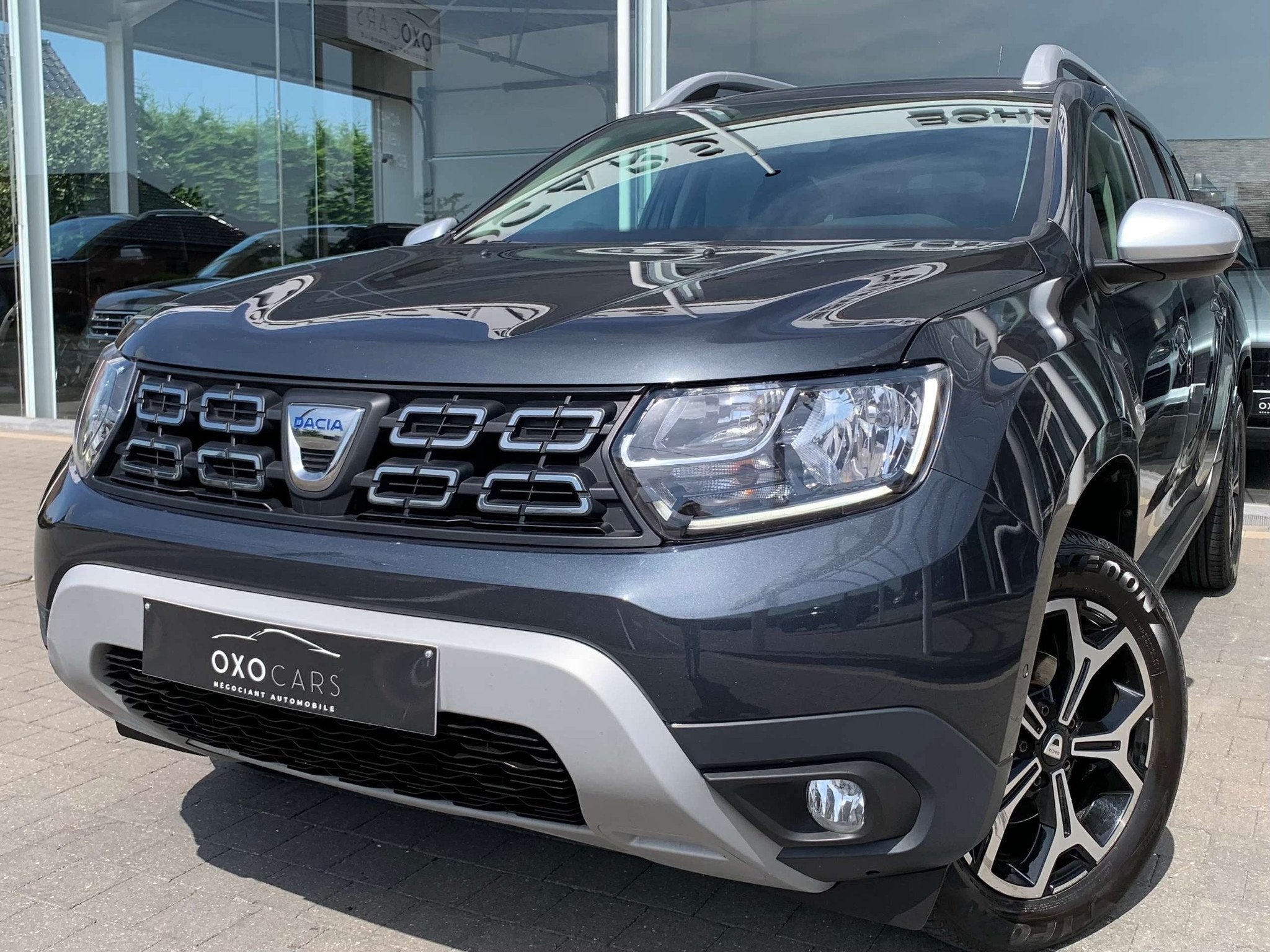 Dacia Duster 1.0 ECO-G 100CV / PRESTIGE / ESSENCE + LPG / AI, Auto's, Dacia, Voorwielaandrijving, Stof, Gebruikt, Euro 6
