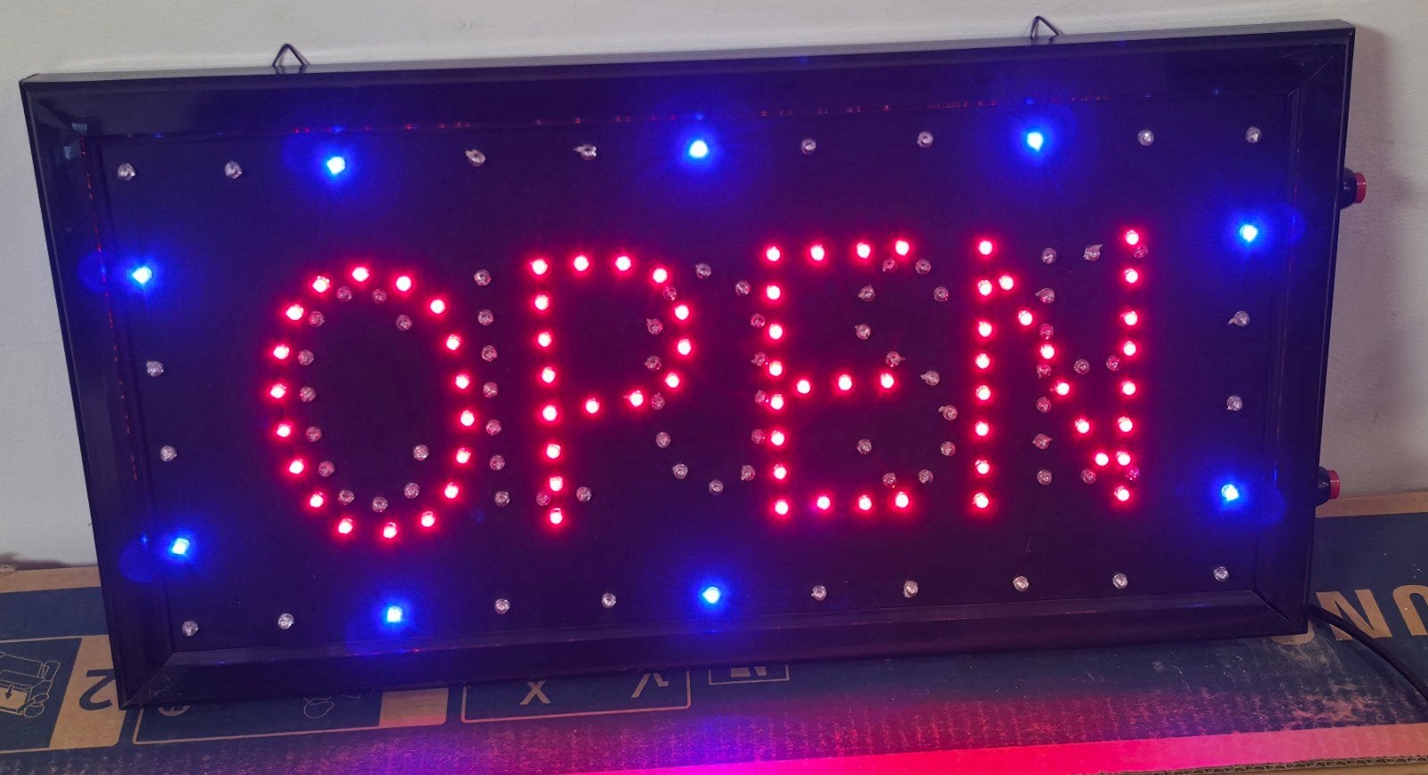 Led bord Open/Close, Ophalen