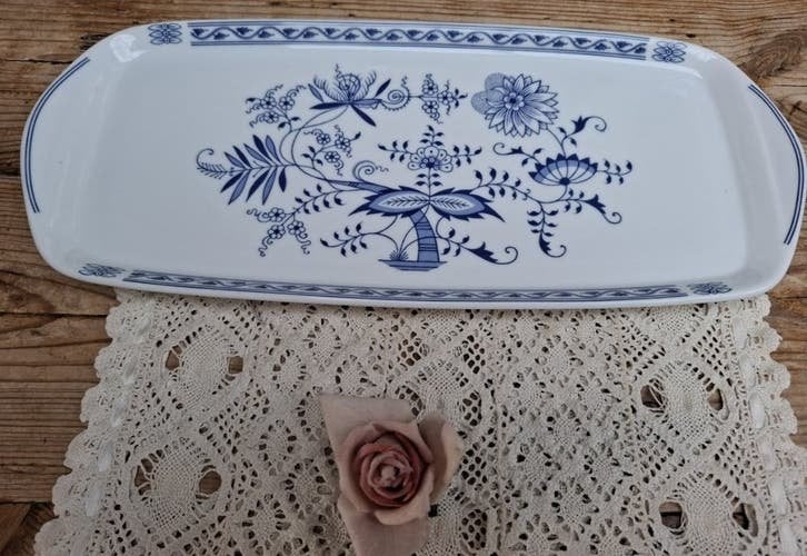Inglazed, Dubi zwiebelmuster cake schaal, czechoslovakia, Maison & Meubles, -, Comme neuf, Autres types, Autres styles