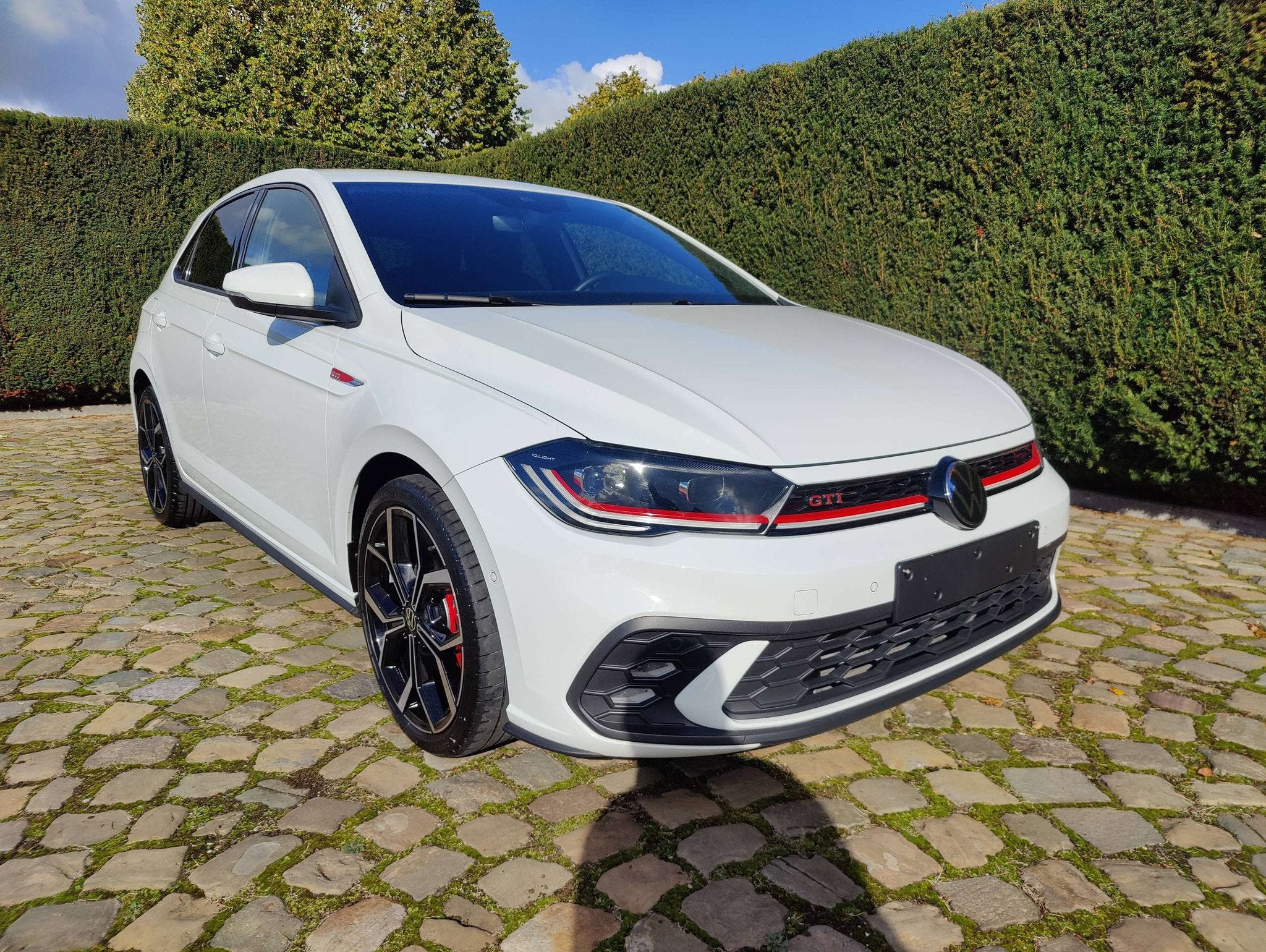 Volkswagen Polo GTI Polo GTI 2.0 TSI DSG (automatique), Autos, Achat, Euro 6, Noir, https://public.car-pass.be/vhr/e8e6a1a7-61b6-448e-9088-64a1ec12a4f3