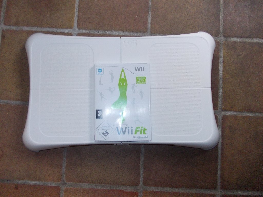 witte wii balance board + wii fit / wii u, Games en Spelcomputers, Games | Nintendo Wii, Ophalen of Verzenden, Gebruikt