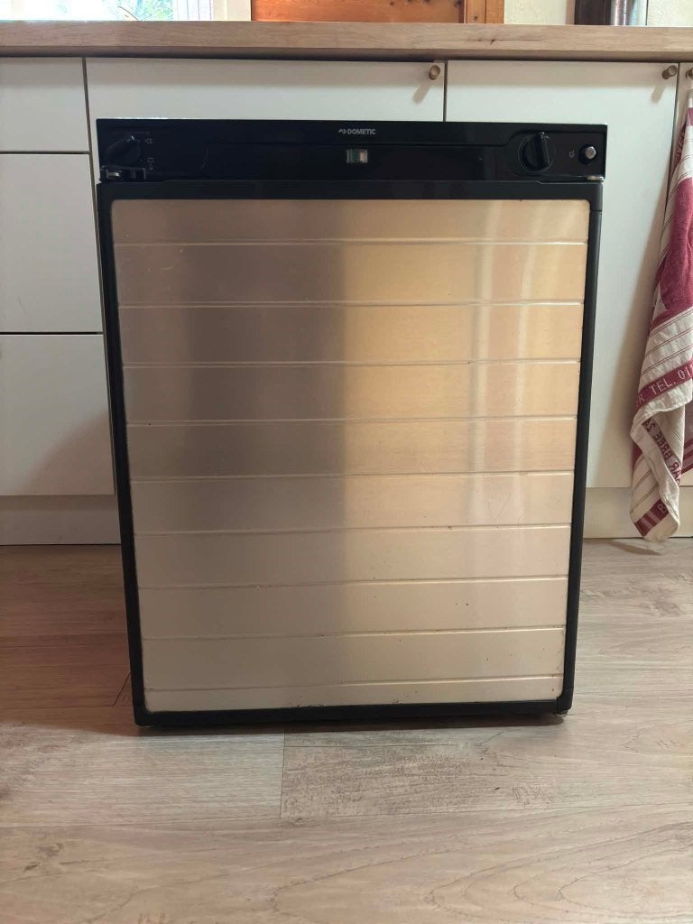 Dometic Camper frigo 230v/12v+ Gas, Ophalen, Zonder vriesvak, Minder dan 85 cm, 45 tot 60 cm