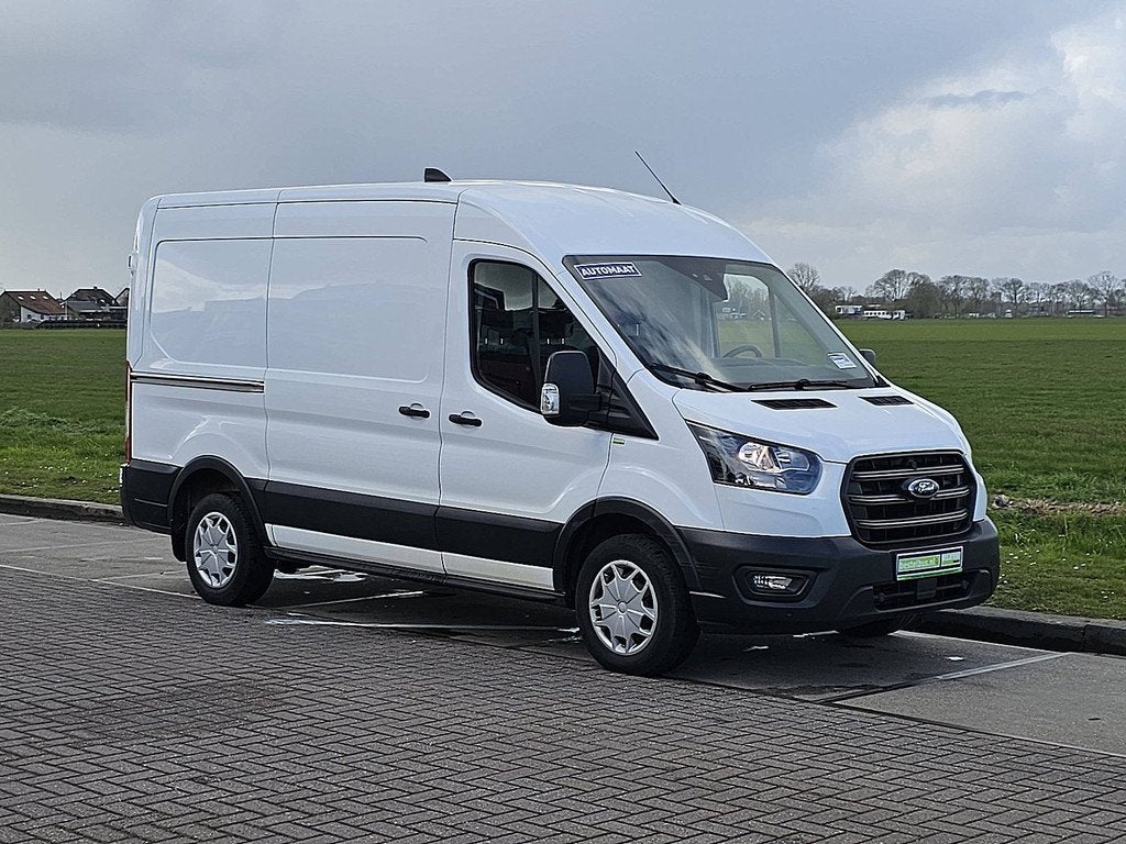 Ford Transit 350 2.0 TDCI L2H2 Trend (bj 2024), Auto's, Bestelwagens en Lichte vracht, Voorwielaandrijving, Stof, Zwart, 4 cilinders