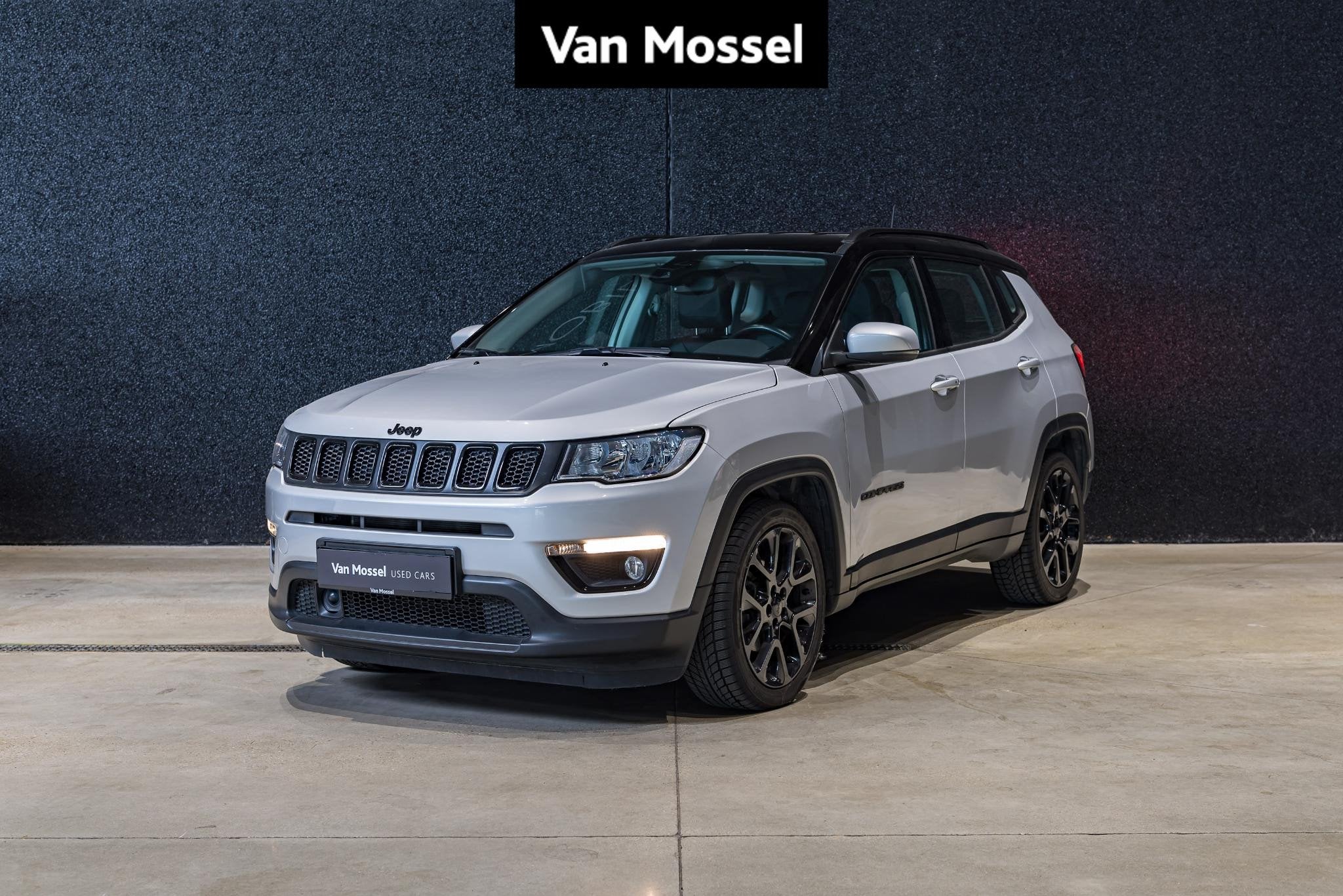 Jeep Compass Night Eagle 130, Autos, Argent ou Gris, Achat, 1750 kg, Entreprise