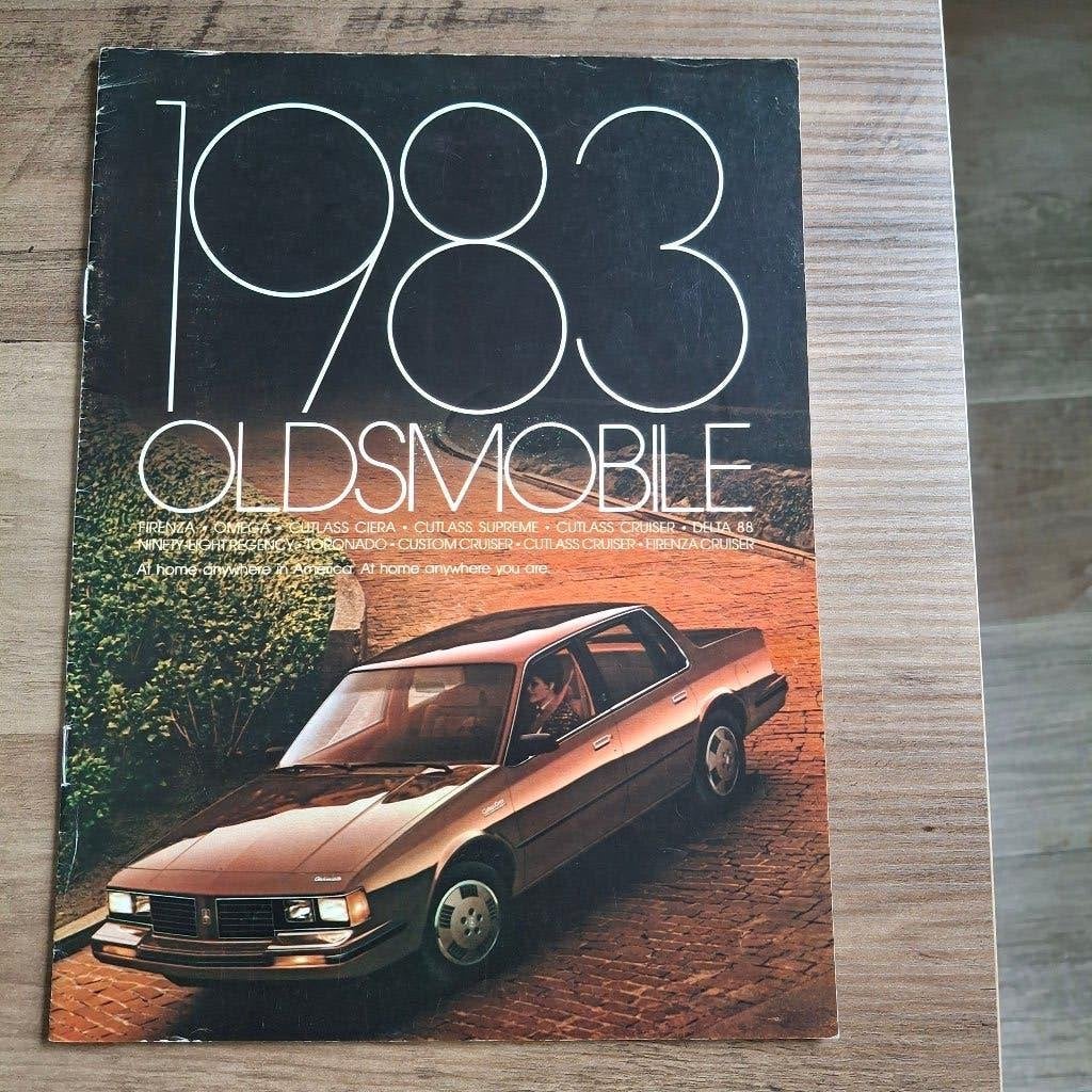 1983  OLDSMOBILE, Boeken, Auto's | Folders en Tijdschriften, Nieuw, Overige merken, Ophalen of Verzenden