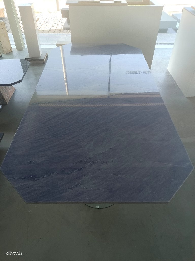 Tafel in natuursteen, Ophalen, Gebruikt, 50 tot 100 cm, Vijf personen of meer