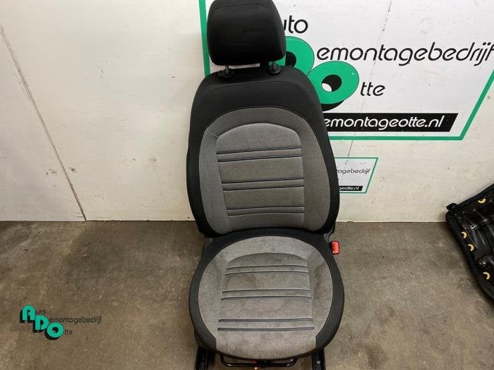 Siège droit d'un Fiat Punto Evo (Punto Evo 08-), -, 3 mois de garantie, Utilisé, Fiat