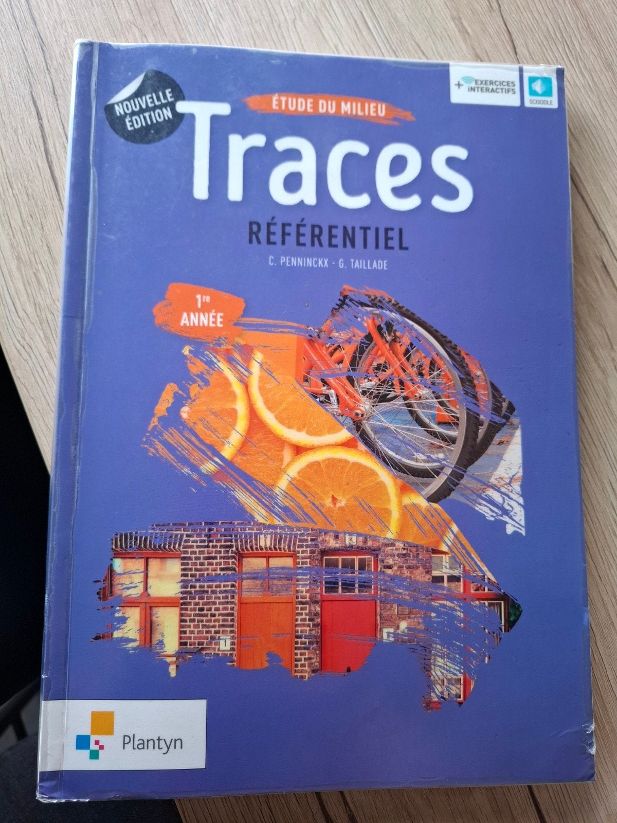 Traces, référentiel 1ère année secondaire publié par Plantyn, Livres, Livres scolaires, Christophe Penninckx et Gilles Taillade