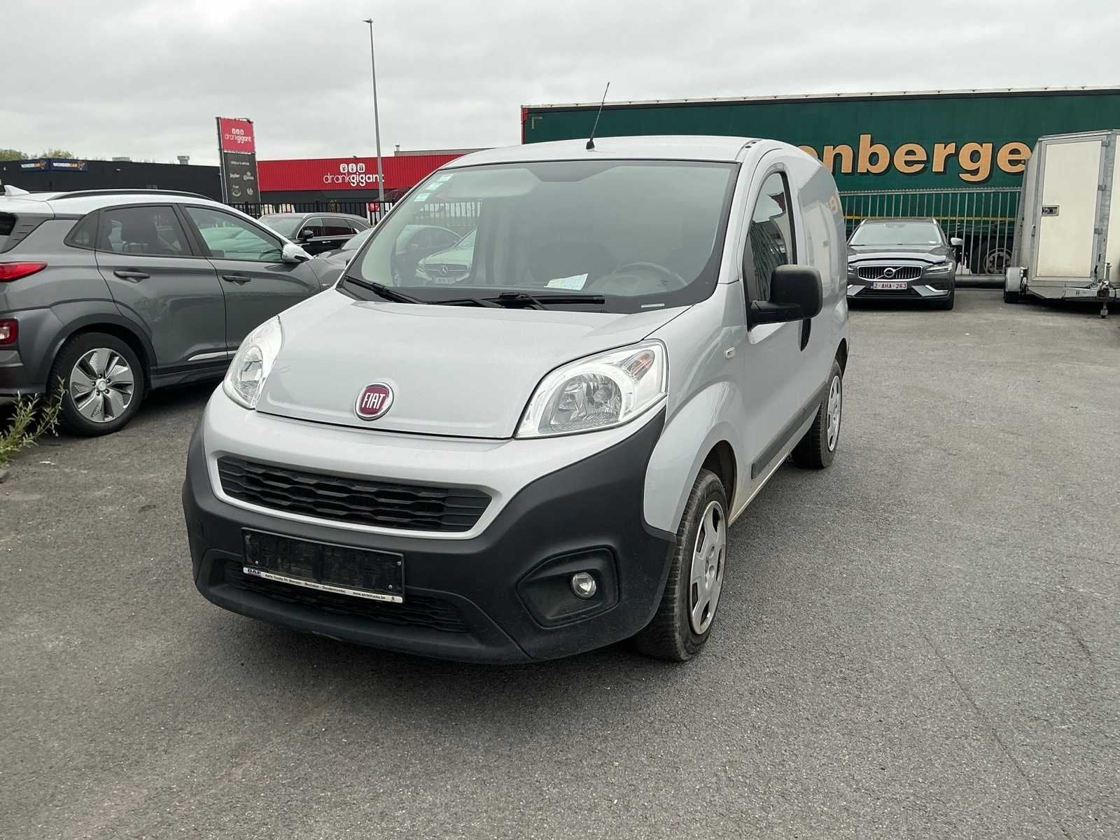 Fiat Fiorino Lichte vrachtwagen, Gebruikt, Euro 6, Bedrijf, Handgeschakeld