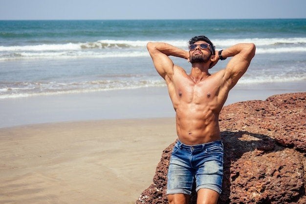 Homme sportif à la recherche d'une femme sympathique, Contacts & Messages, Homme cherche Femme