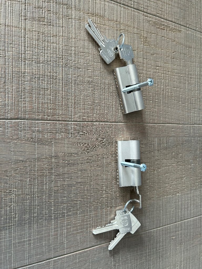 2 Cilinders, Ophalen of Verzenden, Zo goed als nieuw, Overige typen