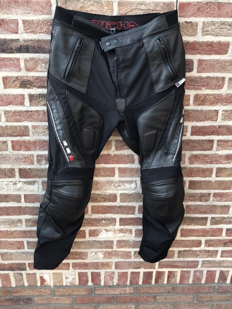 Richa Lederen Motorpak - amper gebruikt, Motoren, Ophalen, Heren, Jas | leer, Richa