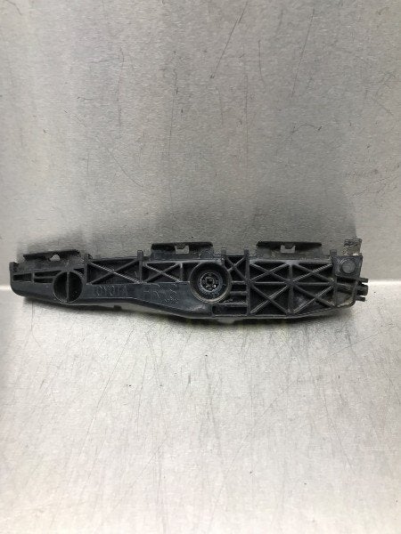 SUPPORT PARE-CHOCS ARRIÈRE DROIT RAV4 (A3) (|5256242031|), Utilisé, Toyota