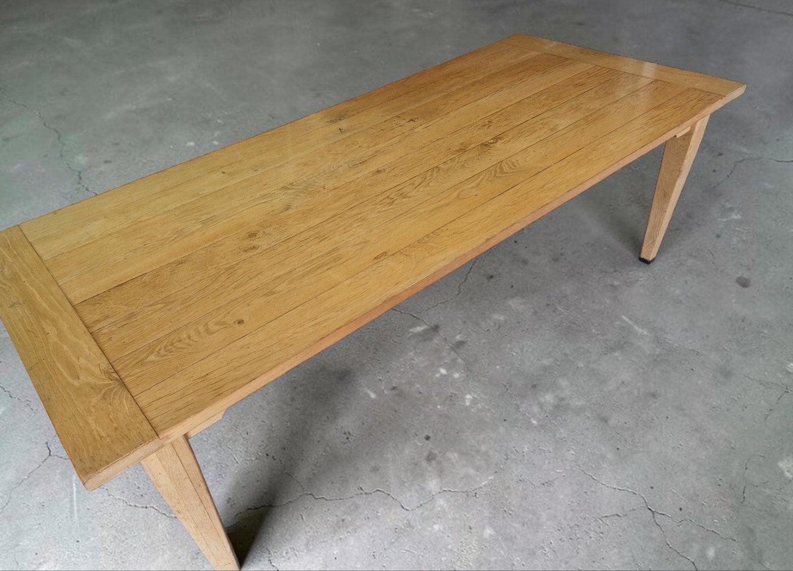 Table de ferme française, Enlèvement, Chêne