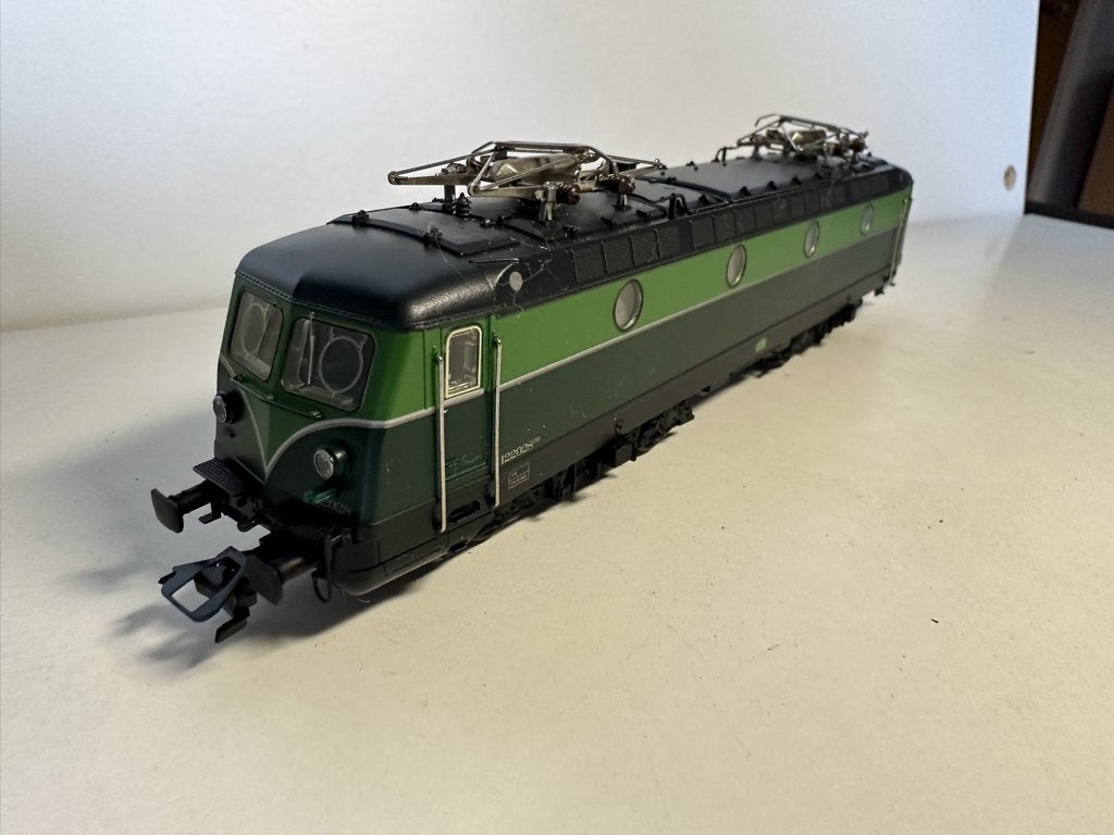 Trix NMBS type 122 DC tp. III, toekomstige 22, DC sound, Ophalen of Verzenden, Locomotief, Trix