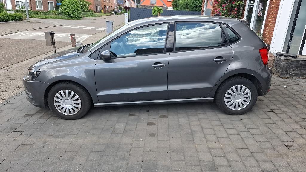 Volkswagen Polo 2017 Benzine 55000 km, Auto's, Volkswagen, Voorwielaandrijving, Stof, Parkeersensor, 5 deurs