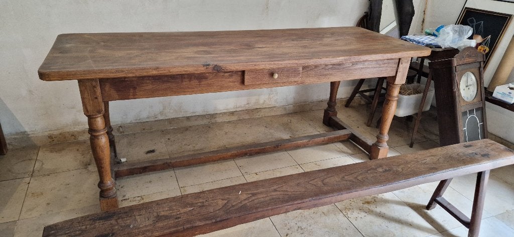 Table et bancs en chêne, Enlèvement