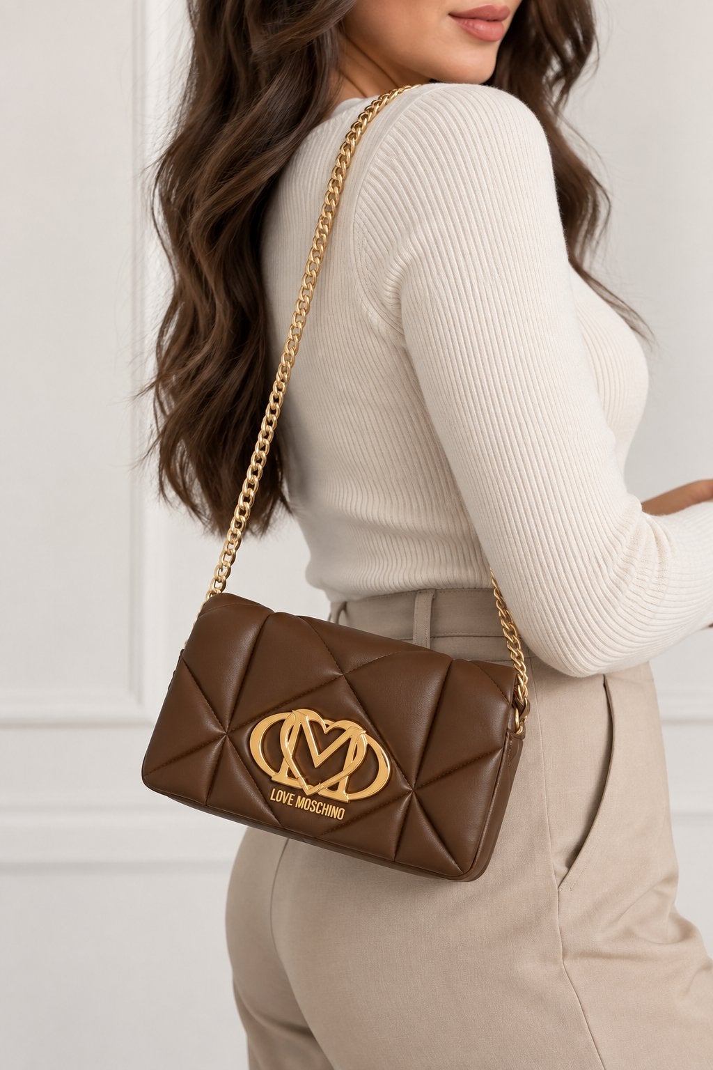 Love Moschino schoudertas – nieuwstaat, Ophalen of Verzenden, Zo goed als nieuw