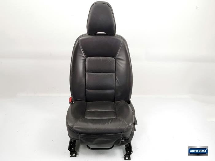Siège gauche d'un Volvo V70, -, 3 mois de garantie, -, -