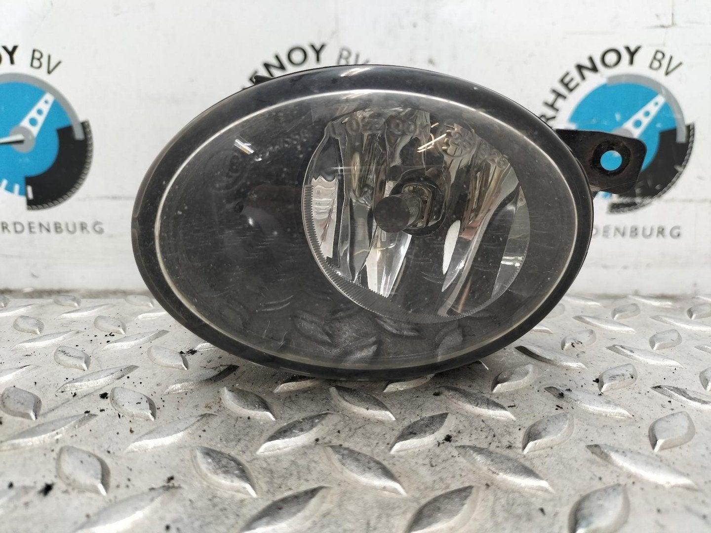 VOLKSWAGEN TRANSPORTER 2.0 TDI L2H1 DC COMF  MISTLAMP 2012, Ophalen of Verzenden, Gebruikt, ARN erkend