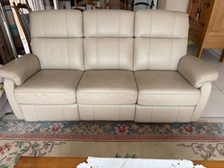 Lederen 3-zit met 2 electrische relaxen, Maison & Meubles, 200 à 250 cm, Banc droit, Comme neuf, Enlèvement