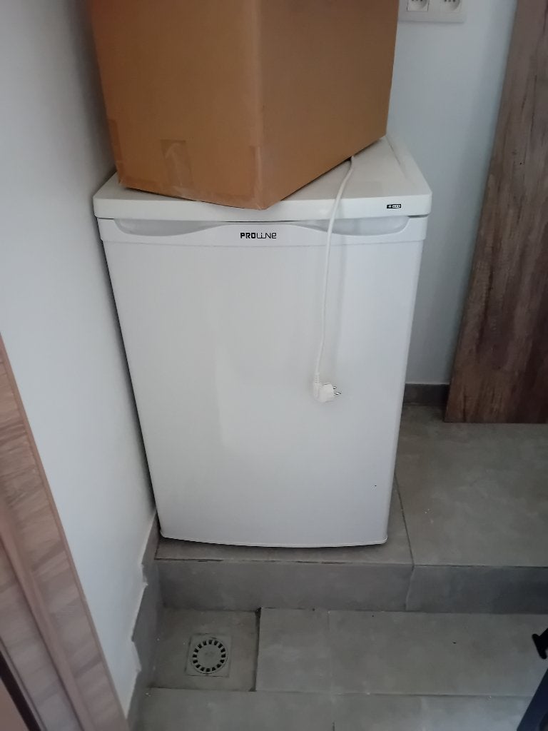 Diepvriezer, Minder dan 85 cm, Tussenbouw, Minder dan 60 cm, Zo goed als nieuw