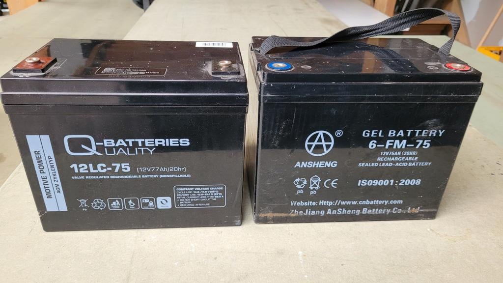 2 goede batterijen uit een mobiliteit scooter 90%, Ophalen, Gebruikt