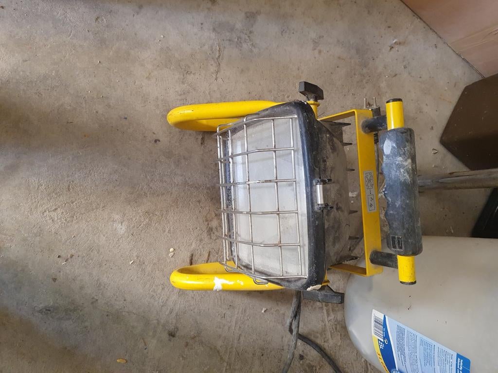 Spot de chantier  brenensthul, Doe-het-zelf en Bouw, Bouwverlichting, Ophalen