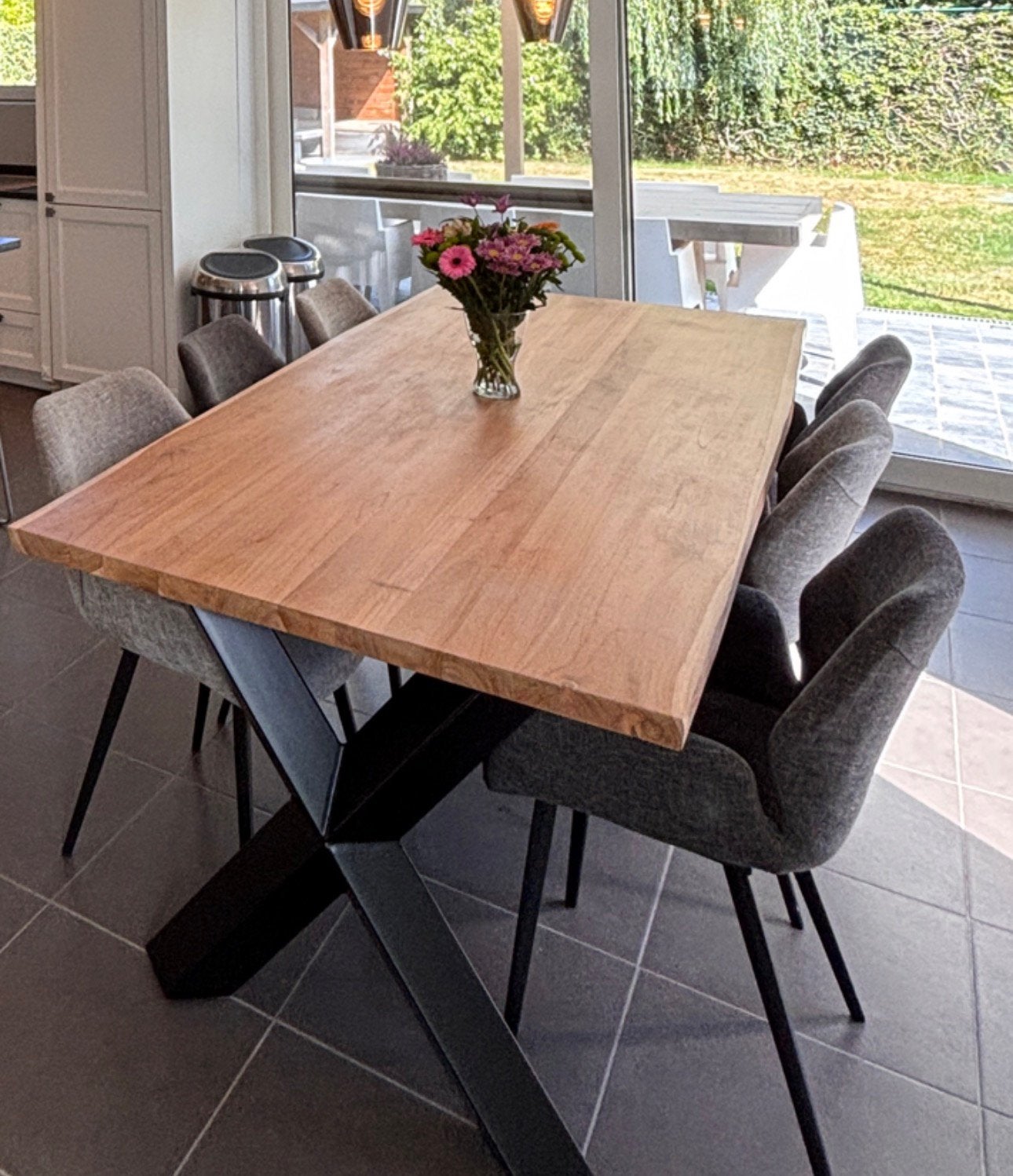 Boomstamtafel met Stalen X-poot 230cmx100cm, Huis en Inrichting, Ophalen, Zo goed als nieuw