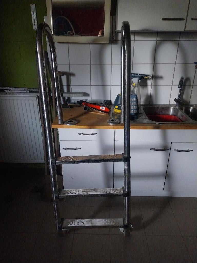 Instaptrap voor ingebouwd zwembad 3 treden, Ophalen, Gebruikt, Ladder